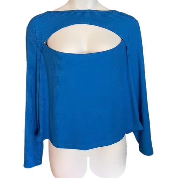 Love, Fire LA BodyCon Crop in Cobalt Blue with Cut Out Chest NWT - Picture 3 of 12